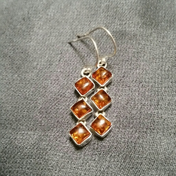 925 Silver Amber Trio Hook Earrings - Picture 4 of 6